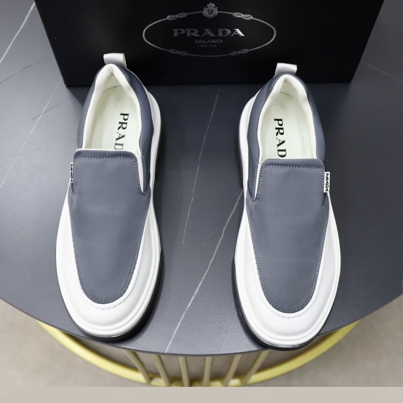 Pra*a casual shoes